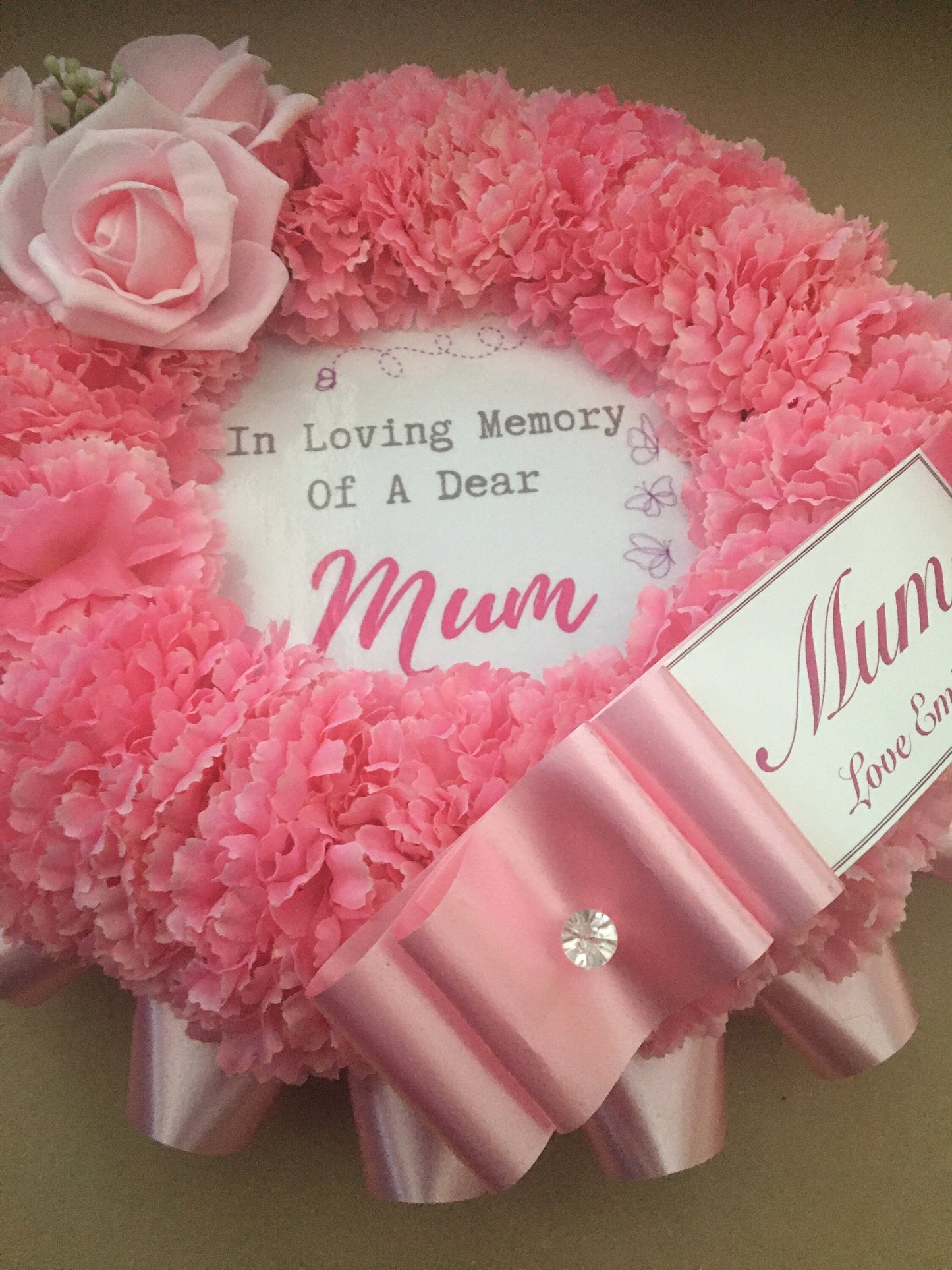 Mum Funeral Flower Wreath - Made From Artificial Silk Flowers - Tribute Keepsake for Mum Mom Mummy Mam Mama - suitable for Grave, Memorial.