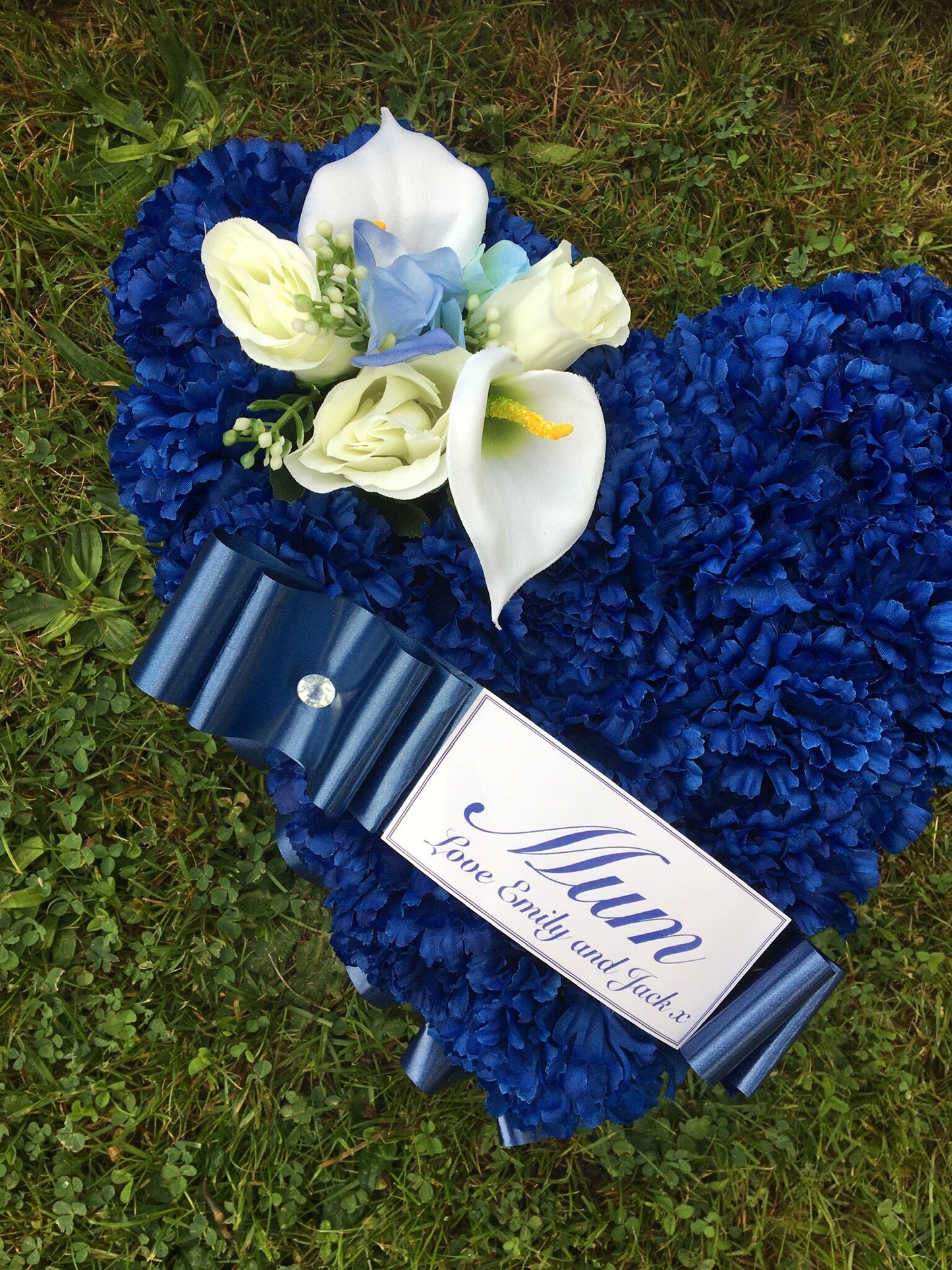 Heart Funeral Flower Mum Wreath - Artificial Silk Flowers - Tribute Keepsake for Mum Mom Mummy Mam Mama Grave Memorial.
