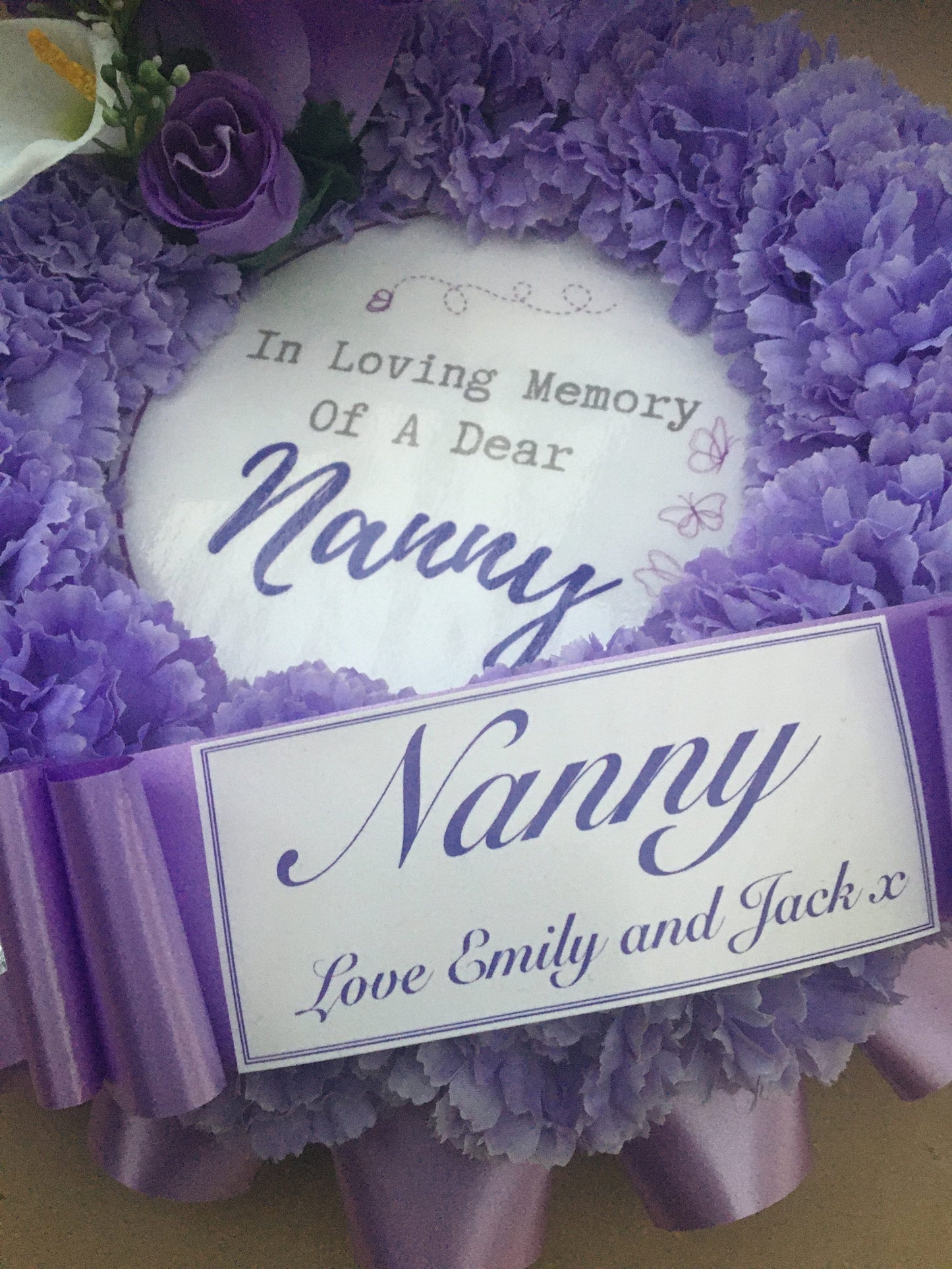 Mum Funeral Flower Wreath - Made From Artificial Silk Flowers - Tribute Keepsake for Mum Mom Mummy Mam Mama - suitable for Grave, Memorial.